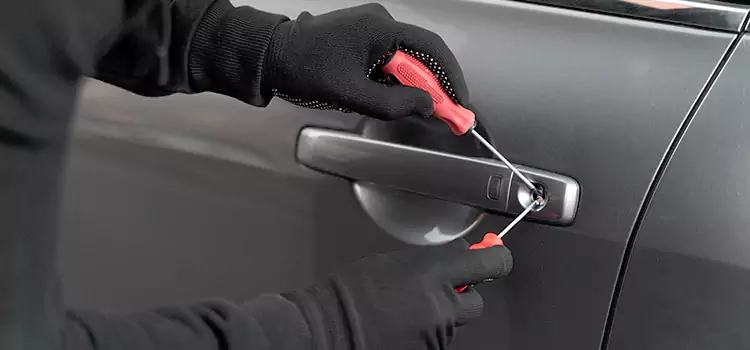 Locked Out of Car Help North Haven