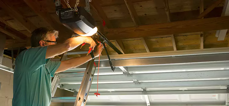 Garage Door Opener Sales and Installation North Haven